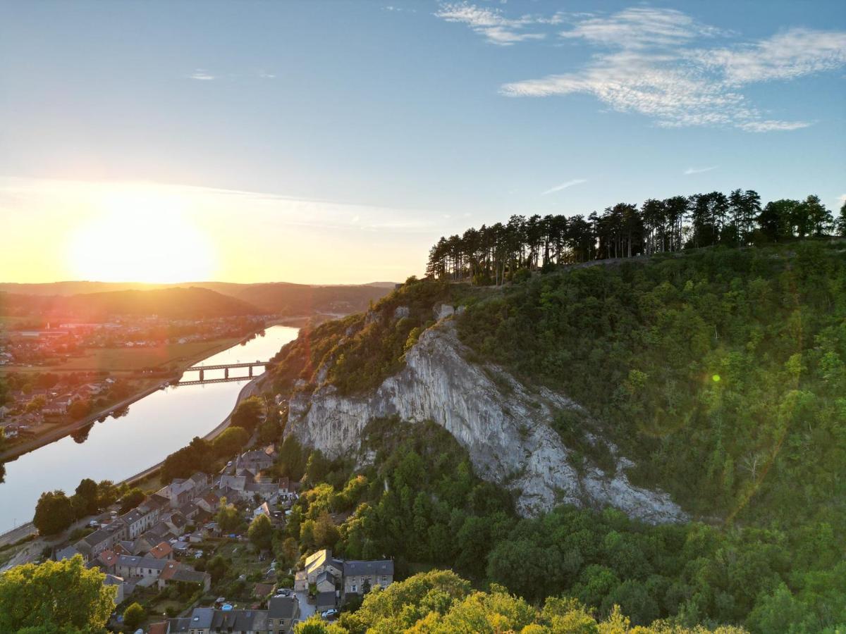 Вілла Aux Berges Du Bocq Yvoir Екстер'єр фото